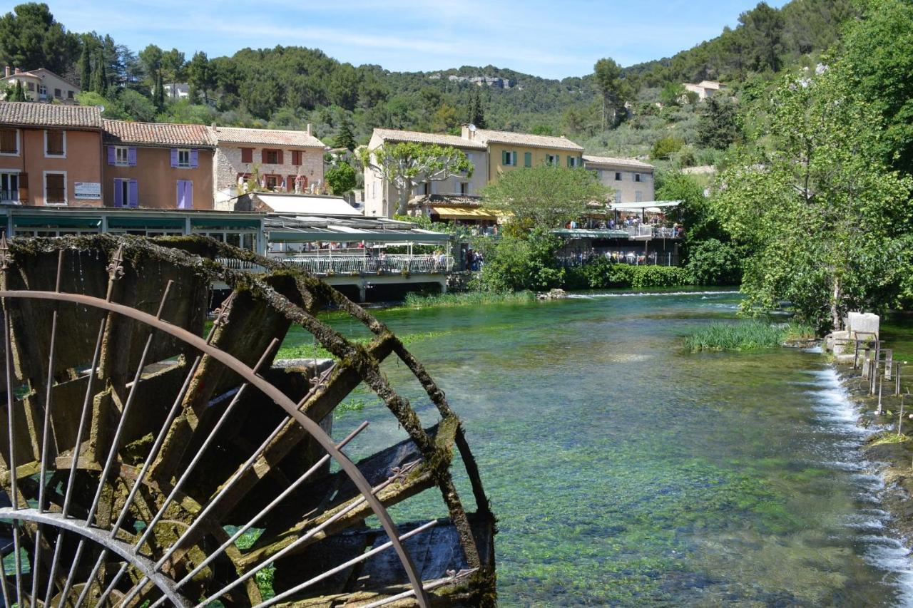 Cote Court Bed & Breakfast L'Isle-sur-la-Sorgue Exterior photo